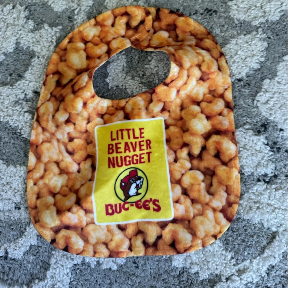 Buc-ee's Little Beaver Nugget Bib🫧